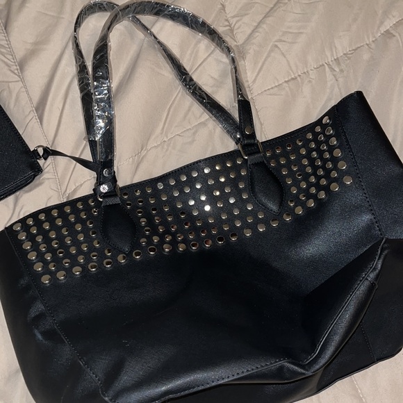 Black purse brand new - Picture 2 of 3